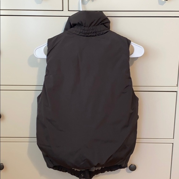 Gap Bubble Puffer Vest - Picture 2 of 7